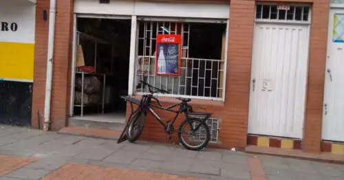 TIENDA DE BARRIO CALLE 55 CON 13 TIENDA DE BARRIO CALLE 55 CON 13